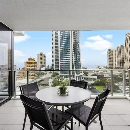 Circle On Cavill Surfers Paradise Mid Week Madness Deal - Q Stay โกลด์โคสต์ ภายนอก รูปภาพ