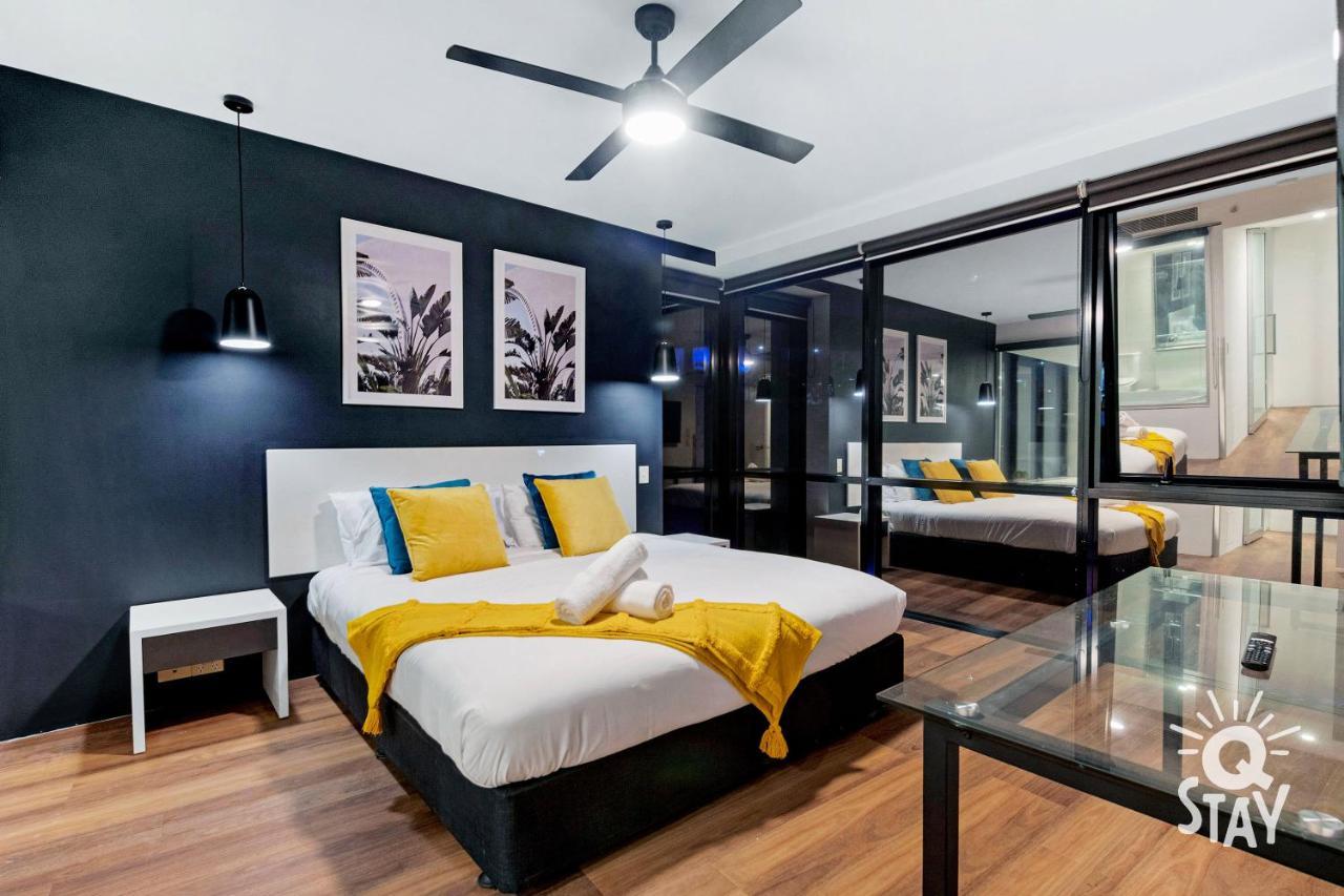 Circle On Cavill Surfers Paradise Mid Week Madness Deal - Q Stay โกลด์โคสต์ ภายนอก รูปภาพ
