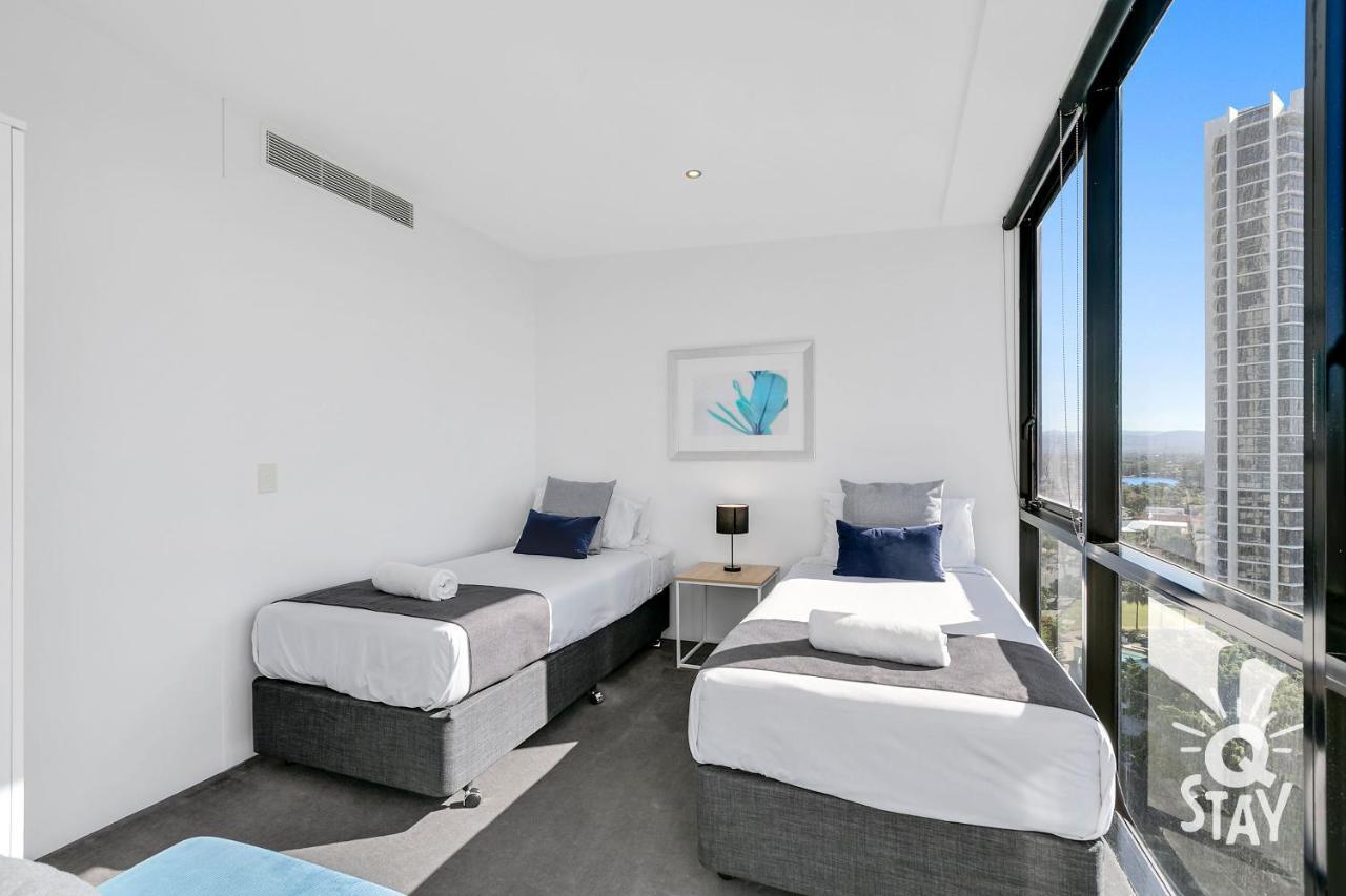 Circle On Cavill Surfers Paradise Mid Week Madness Deal - Q Stay โกลด์โคสต์ ภายนอก รูปภาพ