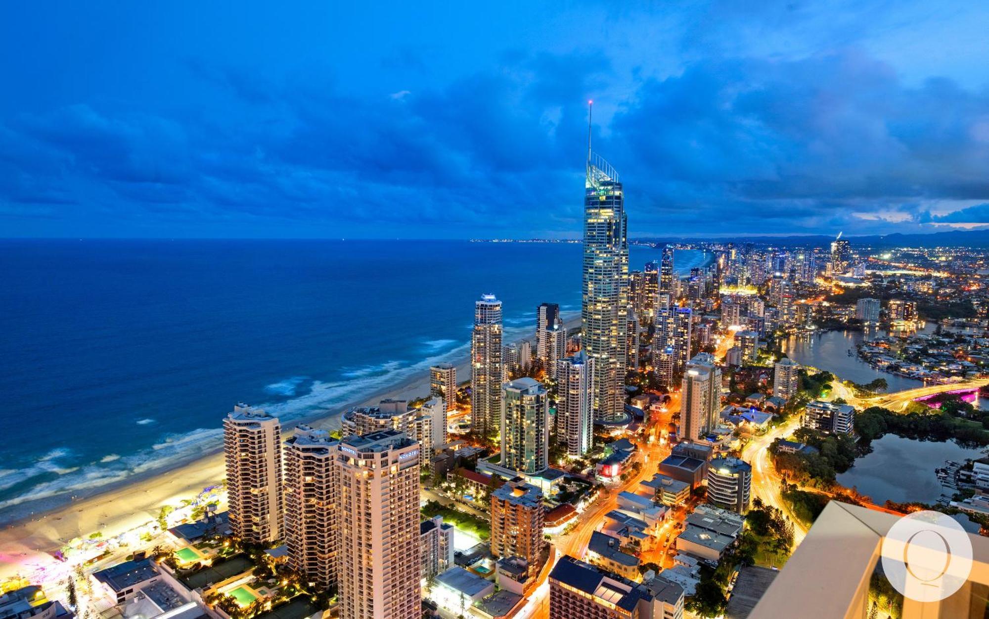 Circle On Cavill Surfers Paradise Mid Week Madness Deal - Q Stay โกลด์โคสต์ ภายนอก รูปภาพ