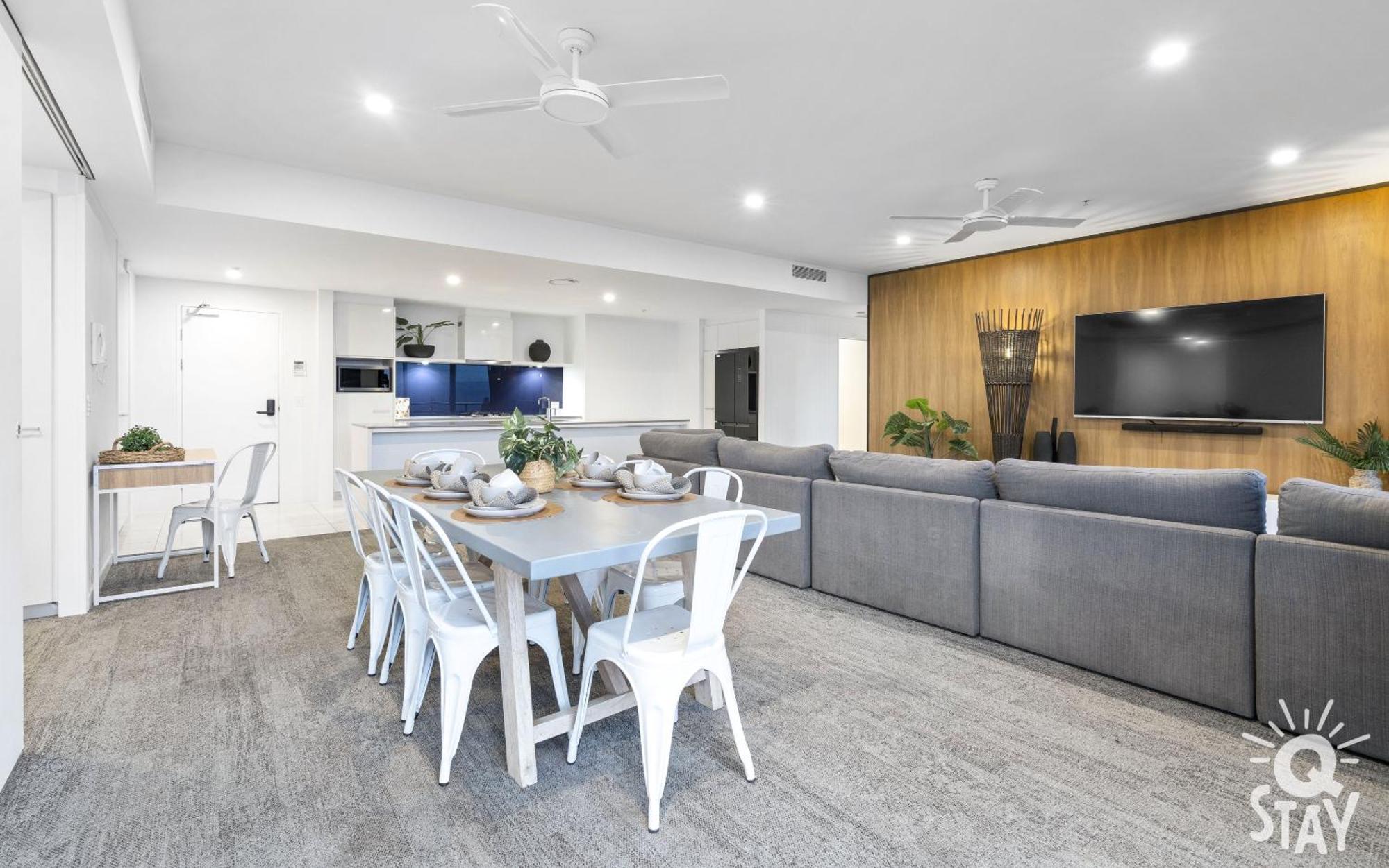 Circle On Cavill Surfers Paradise Mid Week Madness Deal - Q Stay โกลด์โคสต์ ภายนอก รูปภาพ